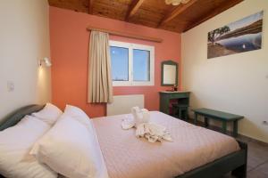 Theodora Studios & Apartments