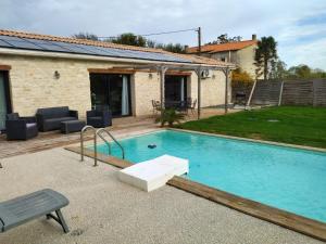 Villas Villa de 3 chambres avec piscine privee sauna et jardin clos a Marigny : photos des chambres