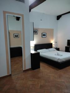 Dreibettzimmer mit Dusche