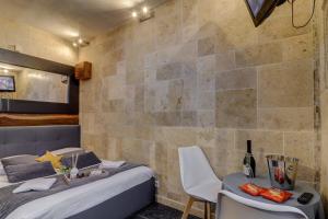 Appartements SOUS MON TOI Topdestination-Dijon - Sauna & jacuzzi - Classe 4 etoiles : photos des chambres