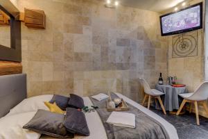 Appartements SOUS MON TOI Topdestination-Dijon - Sauna & jacuzzi - Classe 4 etoiles : photos des chambres