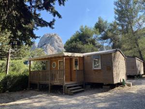 Campings Camping de la Vallee Heureuse : photos des chambres