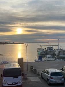 Apartments-LUCKY STAR,NOVALJA -PAG