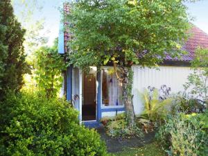 2 person holiday home in Garsnäs-By Traum