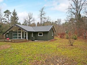 6 person holiday home in Frederiksværk-By Traum