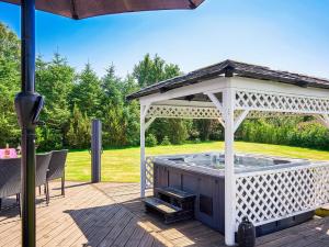 8 person holiday home in Nexø-By Traum