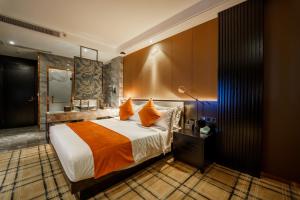 OCEAN HOTEL