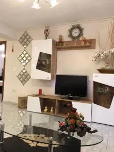 VILLA ELENA 5***** - Vromerí