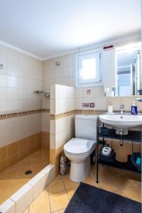 Penthouse Gem with Outstanding Acropolis View