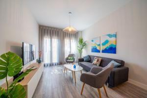 City Centre Pool & Parking