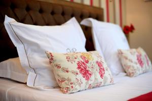 Hotels La Ramade : photos des chambres
