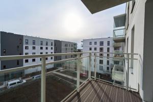 Apartment Wichrowa with FREE GARAGE Wrocław by Noclegi Renters