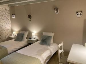 B&B / Chambres d'hotes Le Clos des Chateaux : photos des chambres