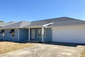 Lagoon Retreat - Chanticleer