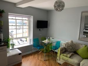 Headland View. Luxury. Harbour-Front. With Parking