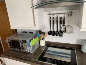 Headland View. Luxury. Harbour-Front. With Parking