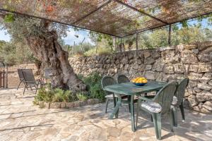 Deià semi-detached sunny country house, near GR221