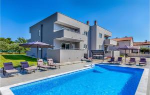 Stunning Home In Pula With Sauna