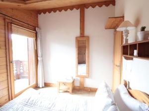 Appartements Appartement Les Carroz d'Araches, 4 pieces, 6 personnes - FR-1-572-241 : photos des chambres