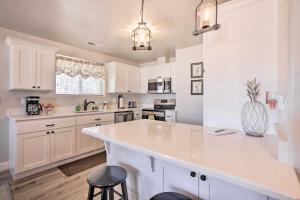 Central Kanab Apartment w Updated Interior!