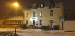 Hotels Hotel L'Esperance Vitre : photos des chambres