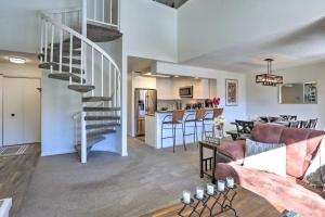 Walkable Winter Park Condo about 4 Mi to Slopes!