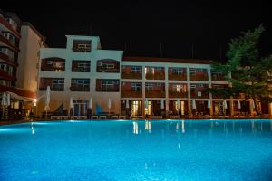 Menada Zornitsa Apartments