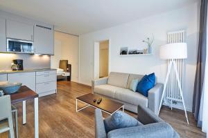 Deichhäuser Anna Küste Deichhäuser Anna Küste 3-11