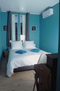 Hotels La Villa 129 : Chambre Lit Queen-Size Deluxe - Occupation simple - Non remboursable