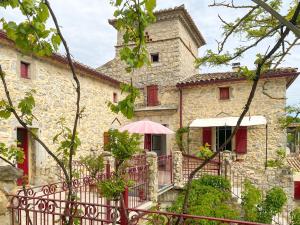 Maisons de vacances Mas Bourdaric - Location de Gites en Ardeche du Sud : photos des chambres