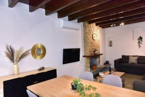 Karmelas Cottage by CorfuEscapes