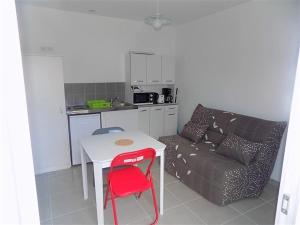 Appartements Saint Palais sur Mer - LE TOUT A PIED pour ce STUDIO neuf MITOYEN : photos des chambres