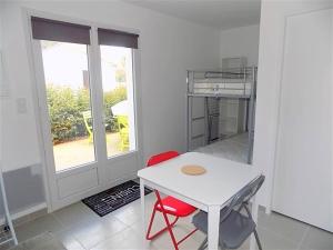 Appartements Saint Palais sur Mer - LE TOUT A PIED pour ce STUDIO neuf MITOYEN : photos des chambres