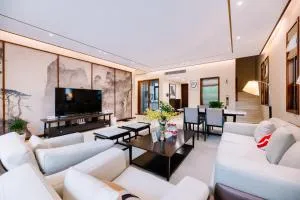 Locals Apartment House 01 - Luo-jang