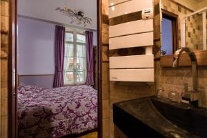 Hotels Hotel De Calais : photos des chambres