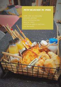 Le Néflier Dijon - appart balnéo - SPA romantique pour 2