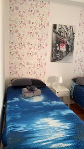Twin Room with Private External Bathroom