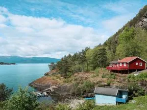 Holiday Home Rød Hytte by Interhome - Samlanes