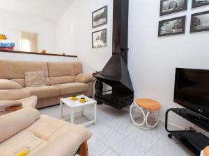 Holiday Home Villa Blanca Feliu by Interhome
