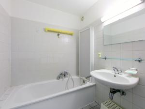 Apartment Astrid 703 with parking by Interhome