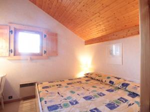 Appartements Appartement Les Carroz d'Araches, 4 pieces, 8 personnes - FR-1-572-88 : photos des chambres