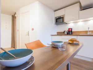Apartment Les Marinas-6 by Interhome