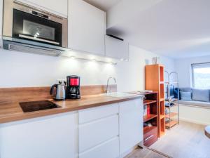 Apartment Les Marinas-6 by Interhome