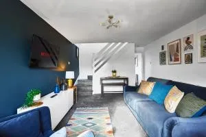 Charming 2 bed home, quiet village + free parking - Southowram