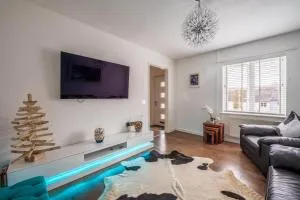 55 Incline Way - Saundersfoot Coastal Retreat with Patio & Parking - Kilgetty