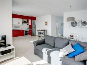 Apartment Pueblo del Cid-2 by Interhome