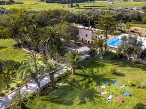 芬卡乡村门户酒店 - 坎皮卡福特