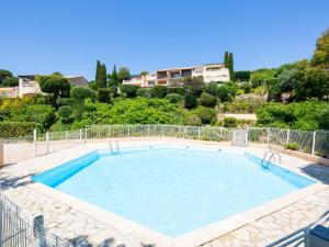 Apartment Les Coteaux de la Nartelle-25 by Interhome