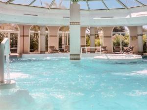 Apartment Les Calanques Spa Thalassothérapie-4 by Interhome