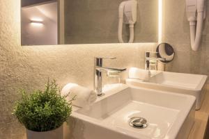 Hotels FastHotel Biarritz Bidart Cote-Basque - Un hotel FH Collection : photos des chambres